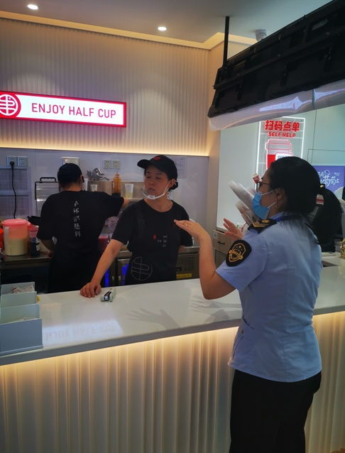 周三“查”餐廳，守護“舌尖上的安全”——聚焦網絡餐飲服務食品安全專項檢查